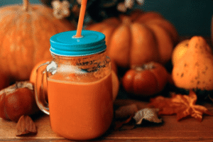 Smoothie d’automne : douceur au potiron, pomme et épices