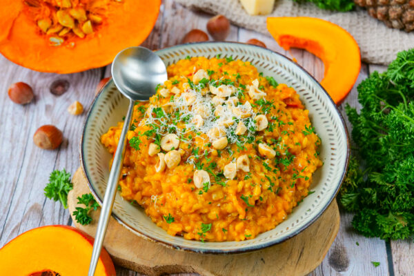 Recette tendance de l’automne : le risotto crémeux aux champignons et potimarron